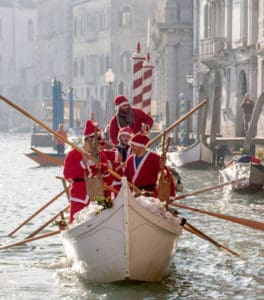 Christmas Vogalonga in Venice