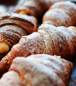 Breakfast in Venice: famous patisserie where having it